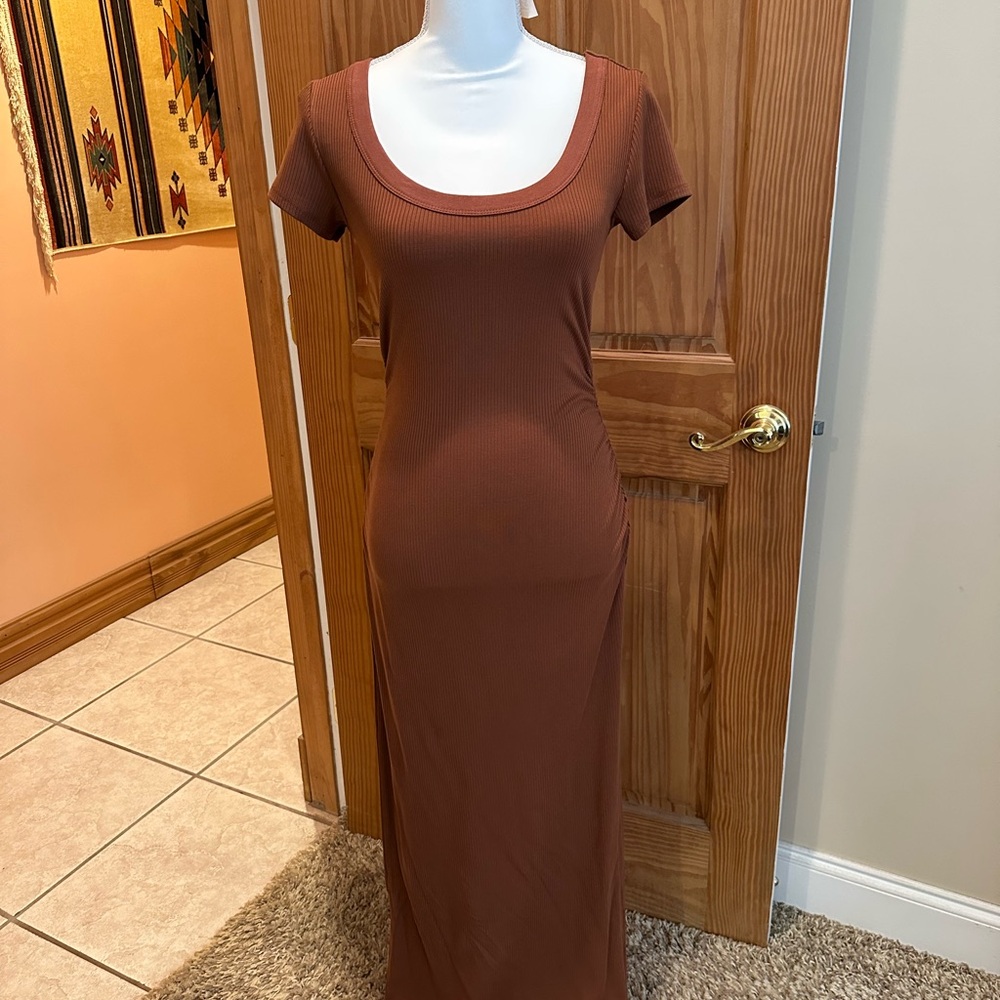 l*space Scoop Neck Short Sleeve Maxi Dress - Rust Brown